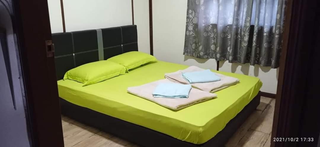 Dongorit Cabin House 1 Kampong Kundassan Екстериор снимка